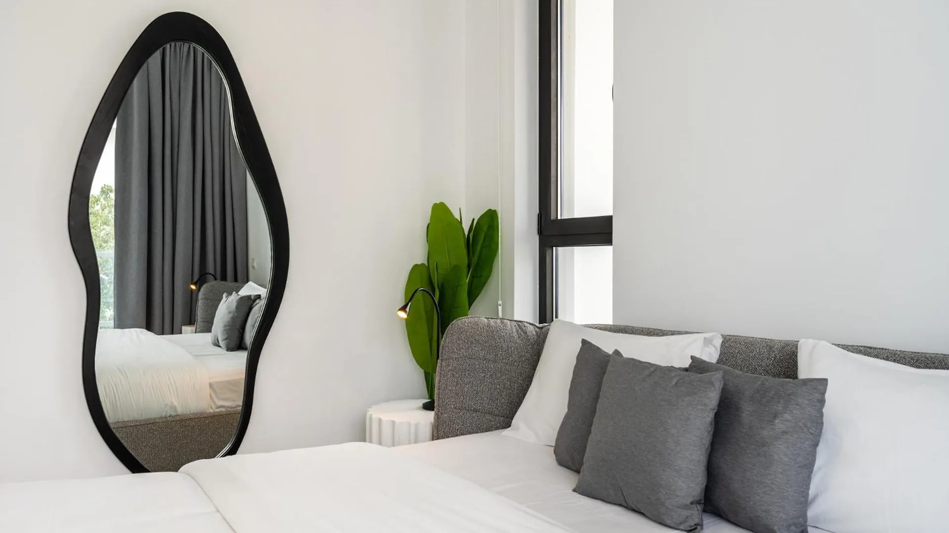 Solara - Stylish Balcony Apartments In Larnaca 0*,
