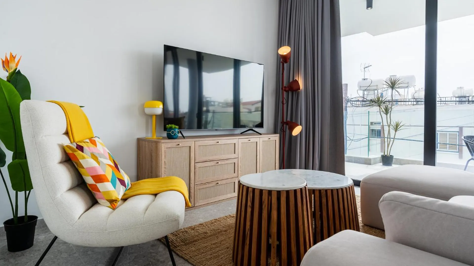 Solara - Stylish Balcony Apartments In Larnaca 0*,  Cipro
