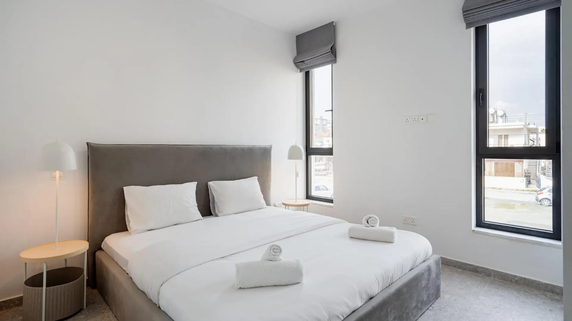 Solara - Stylish Balcony Apartments In Larnaca Cipro