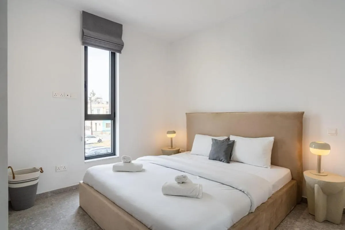Solara - Stylish Balcony Apartments In Larnaca Cipro